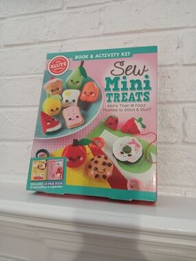 Klutz: Sew Mini Treats Book & Activity Kit -SEALED
